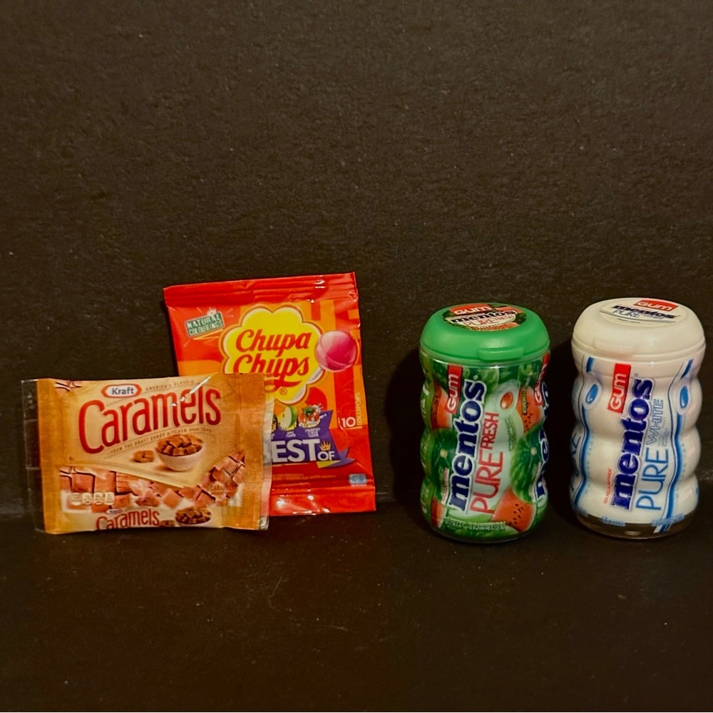 Mini Brands Kraft Caramels, Mentos Green and White, Chupa Chups